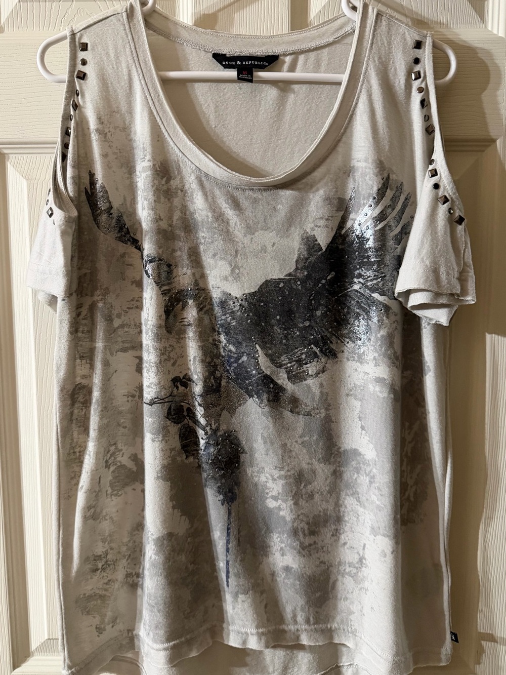Rock & Republic Ivory Cold-Shoulder Graphic Tee with Stud Accents